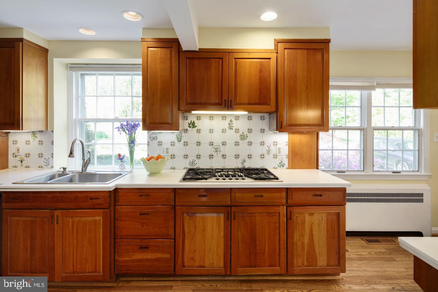 109 Stratford Road Wallingford, PA 19086 - Photo 10 of 40