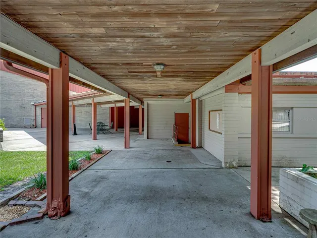 a view of an outdoor space