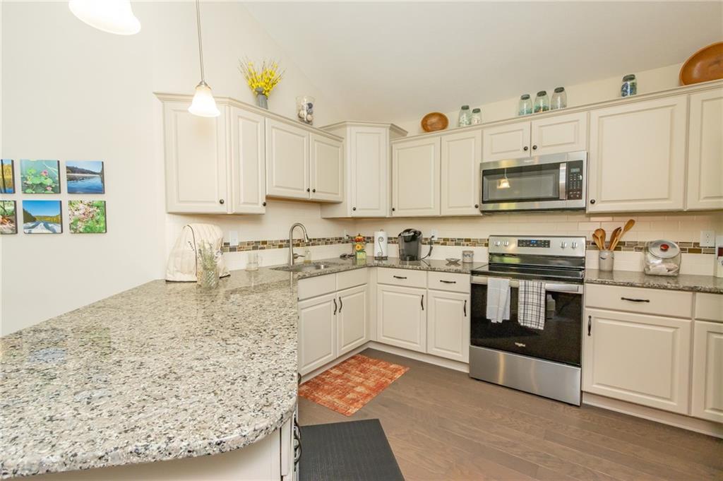 344 Saddlebrook Road Gibsonia, PA 15044 - Photo 8 of 25 Gallery Image 8