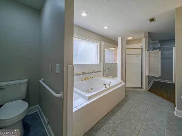 $369,900 | 142 Brighton Road, Tifton, GA 31794