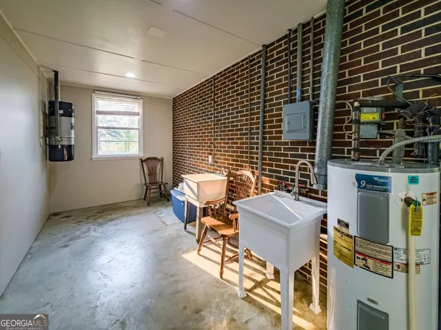 $369,900 | 142 Brighton Road, Tifton, GA 31794