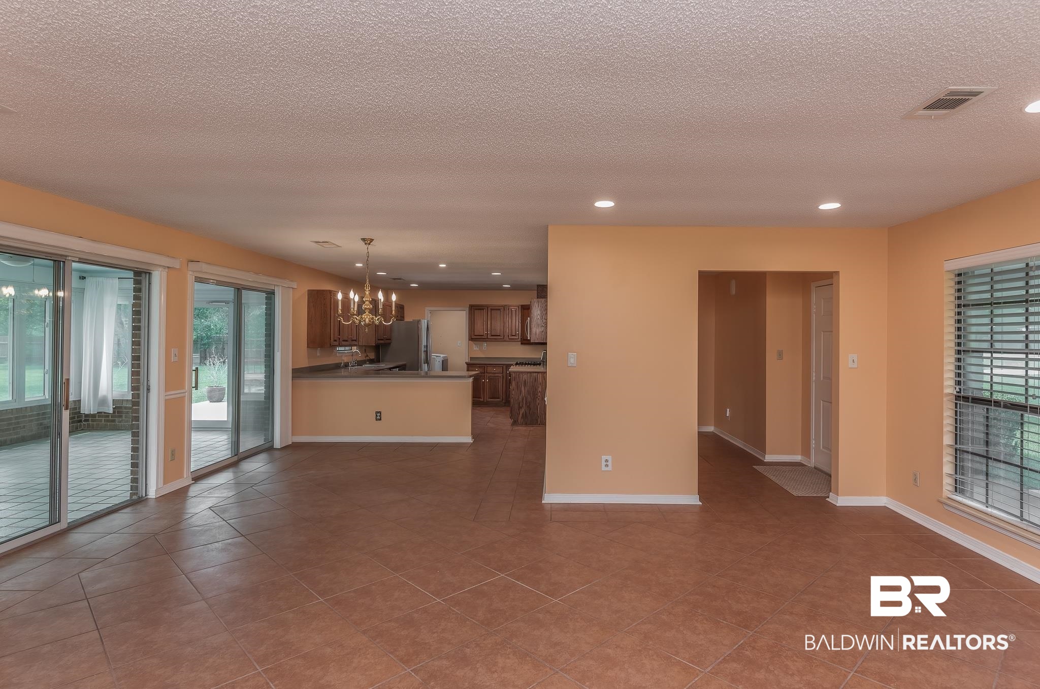 405 West Fern Avenue Foley, AL 36535 - Photo 10 of 42