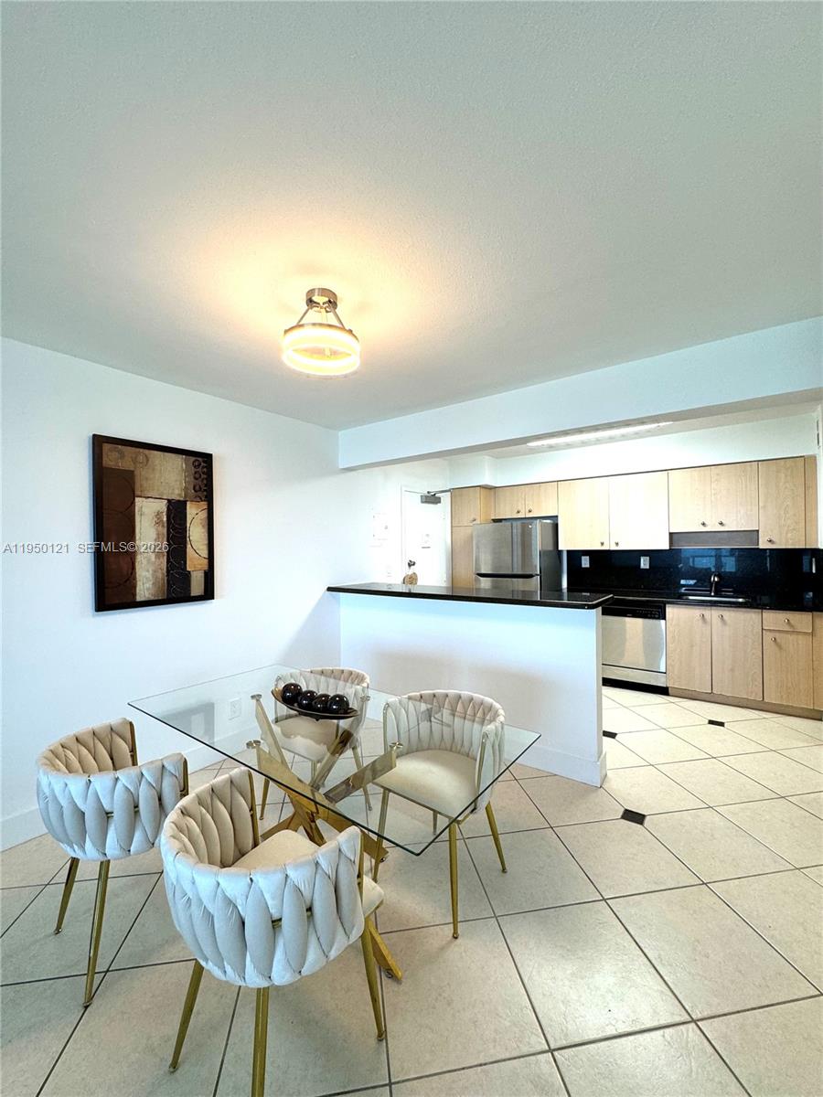 9195 Collins Avenue, Unit 801 Surfside, FL 33154 - Photo 7 of 14