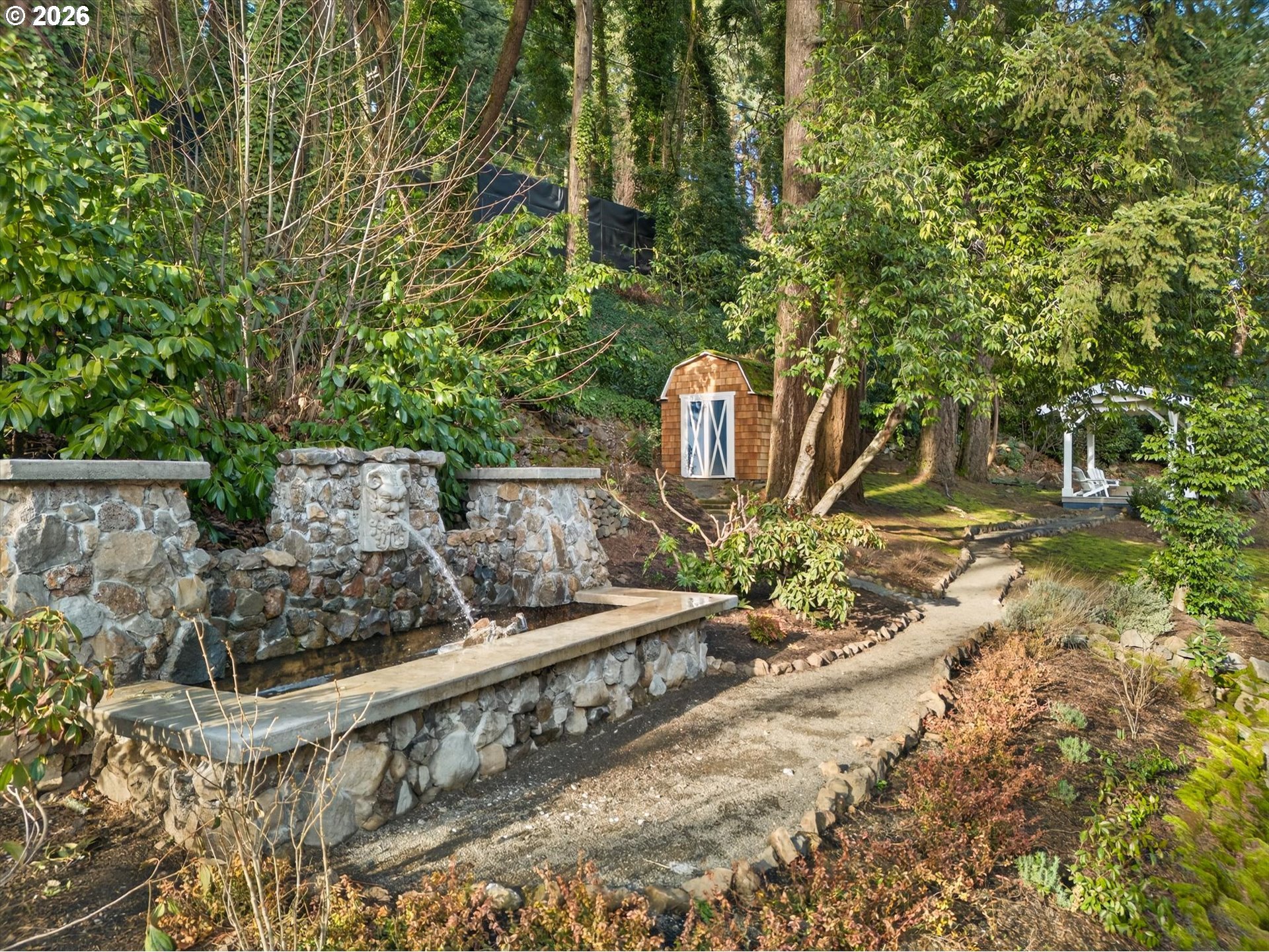49 Southwest Briarwood Road Lake Oswego, OR 97034 - Photo 35 of 48 Backyard
