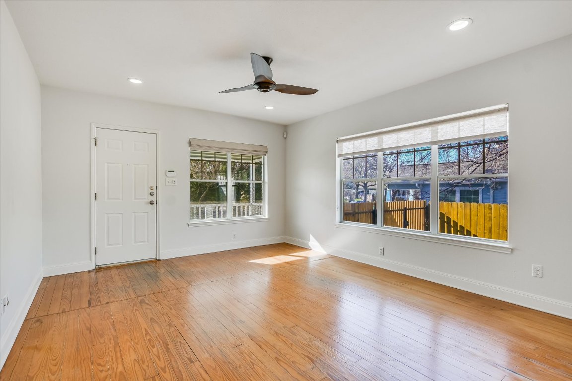 1208 East 13th Street Austin, TX 78702 - Photo 4 of 12