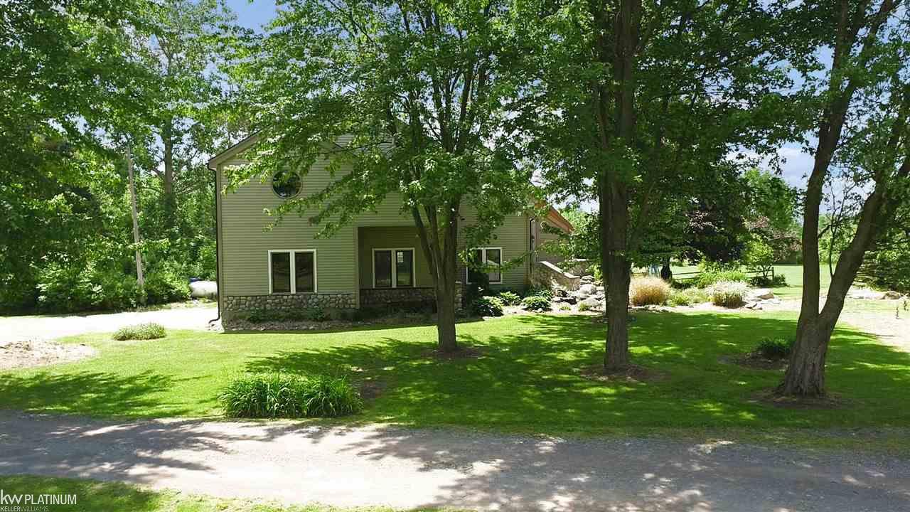 8211 Frith Road Columbus, MI 48063 - Photo 71 of 88 50044135-70.JPG