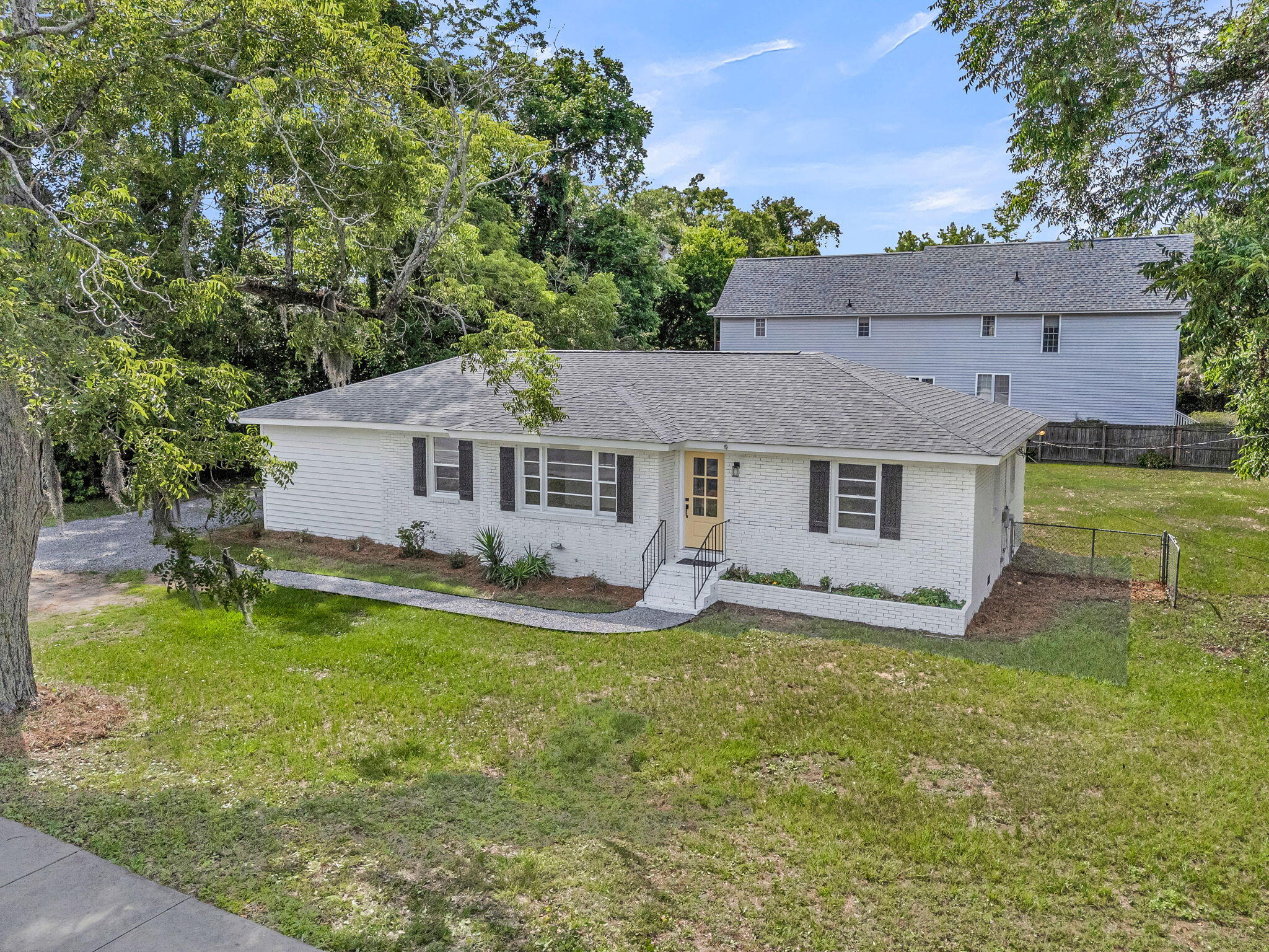 1602 Rifle Range Road Mount Pleasant, SC 29464 - Photo 18 of 47