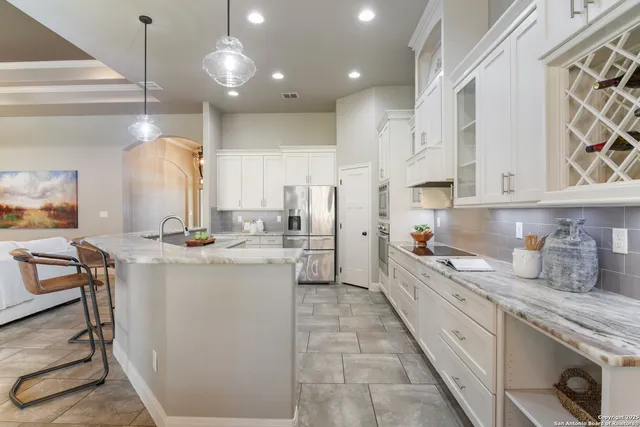 $775,000 | 112 Elk Run, La Vernia, TX 78121