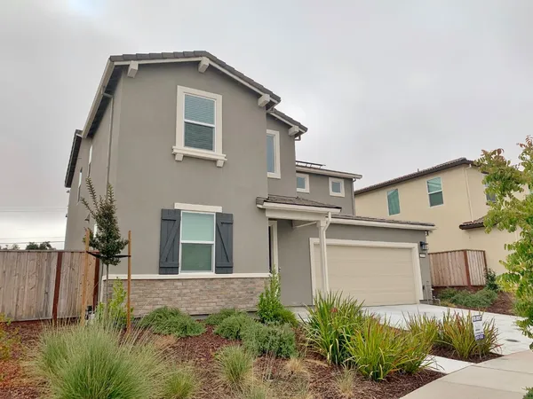 $859,000 | 2130 Brighton Drive, Hollister, CA 95023