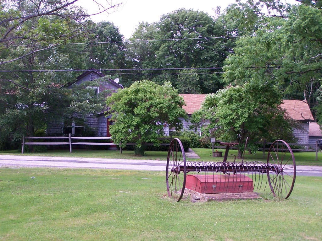 879 Wade Inn Road Becket, MA 01223 - Photo 13 of 29