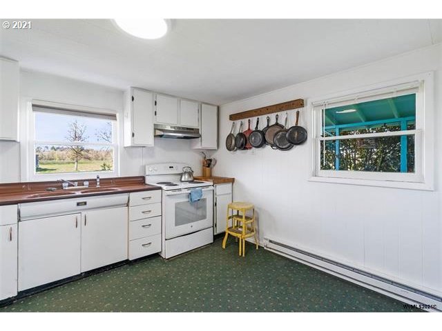 3269 Zena Road Northwest Salem, OR 97304 - Photo 5 of 26 Gallery Image 5