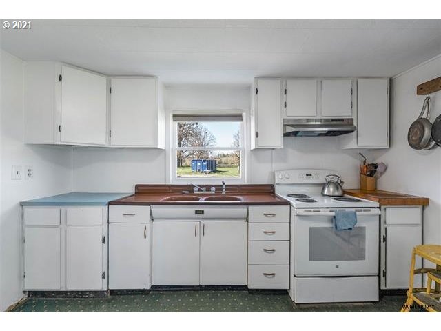 3269 Zena Road Northwest Salem, OR 97304 - Photo 6 of 26 Gallery Image 6