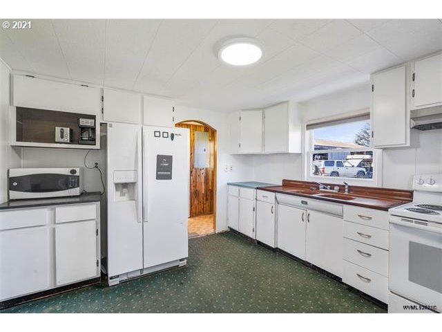 3269 Zena Road Northwest Salem, OR 97304 - Photo 7 of 26 Gallery Image 7