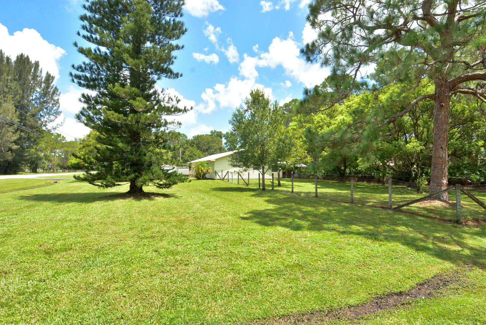 17463 Alexander Run Jupiter, FL 33478 - Photo 4 of 28 DSC_5224A