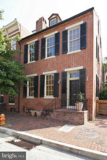 533 South Sharp Street Baltimore, MD 21201 - Photo 1 of 23 Exterior (Front)