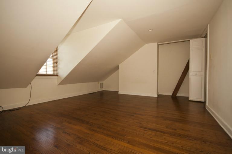 533 South Sharp Street Baltimore, MD 21201 - Photo 11 of 23 Bedroom