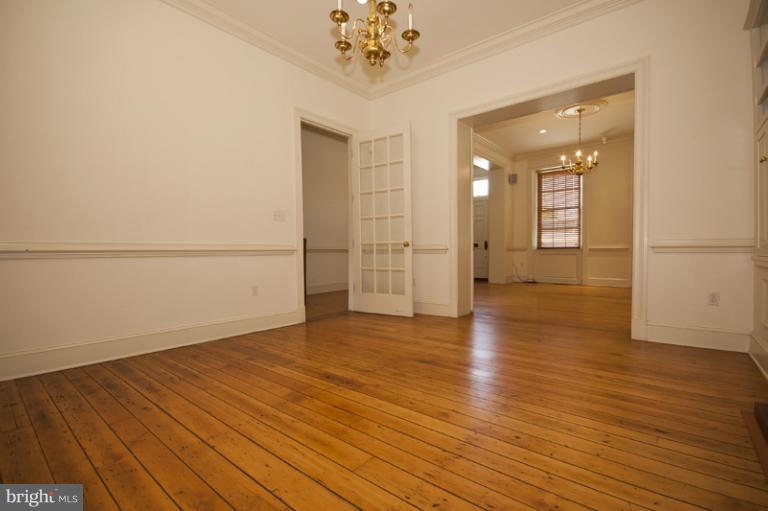 533 South Sharp Street Baltimore, MD 21201 - Photo 16 of 23 Dining Room