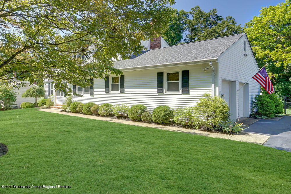 34 Hawthorne Road Red Bank, NJ 07701 - Photo 3 of 54 Two car garage and gate to backyard