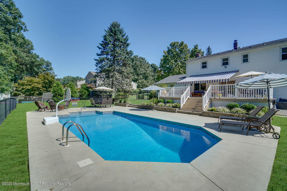 34 Hawthorne Road Red Bank, NJ 07701 - Photo 5 of 54 Lounging are
