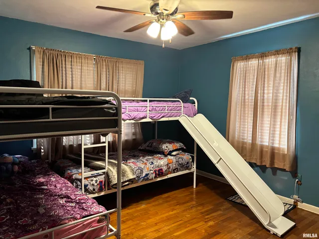 $149,500 | 2645 South Broadway, Salem, IL 62881