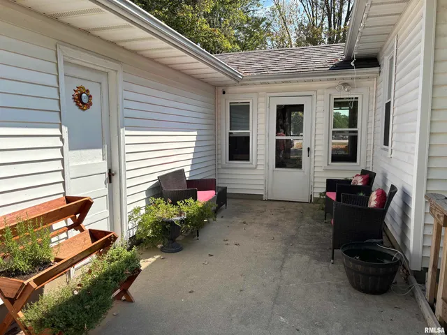 $149,500 | 2645 South Broadway, Salem, IL 62881