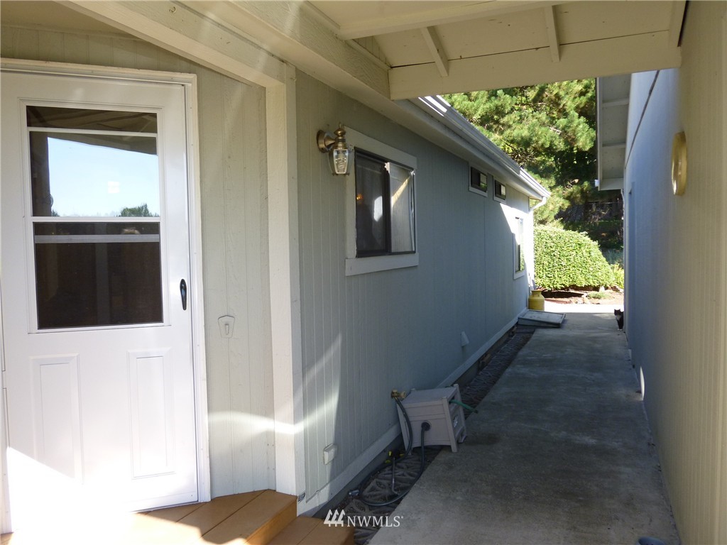 24025 8th Place West Bothell, WA 98021 - Photo 2 of 19