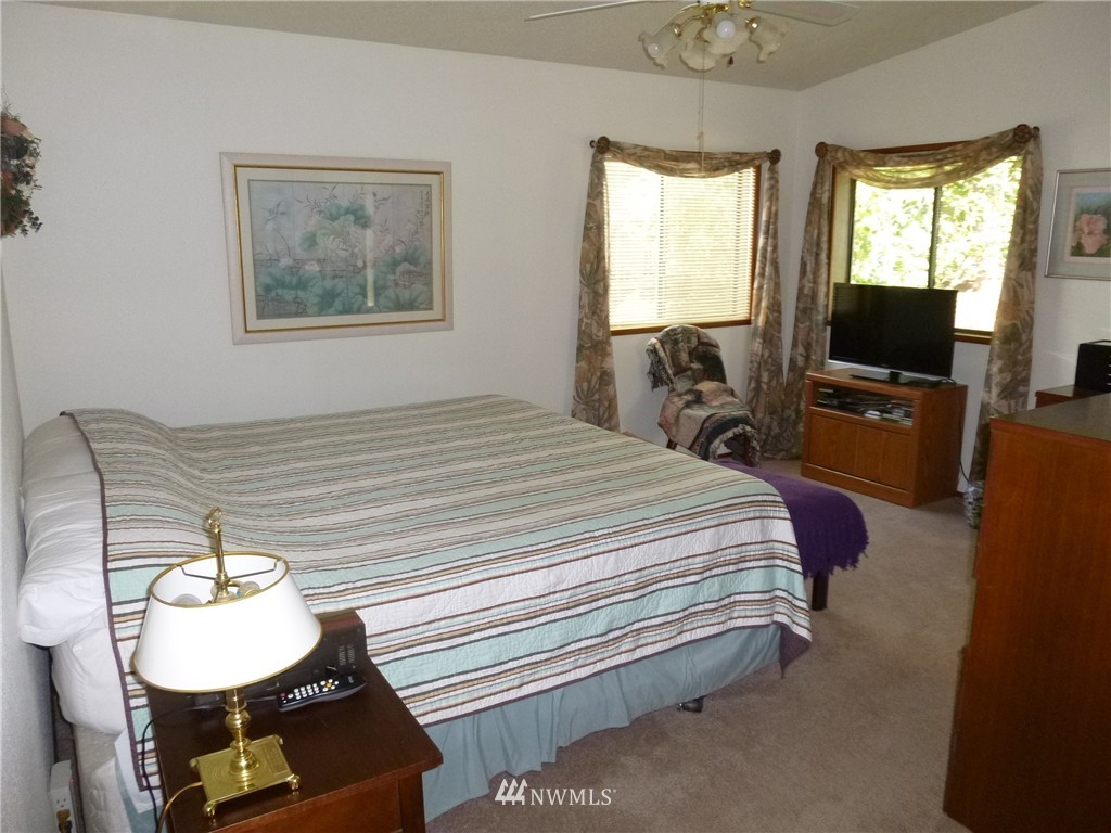 24025 8th Place West Bothell, WA 98021 - Photo 15 of 19