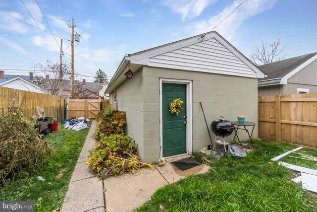 $380,000 | 208 East Broad Street, Souderton, PA 18964