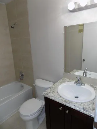 $1,895 | 1798 Abbey Road, Unit 207, West Palm Beach, FL 33415