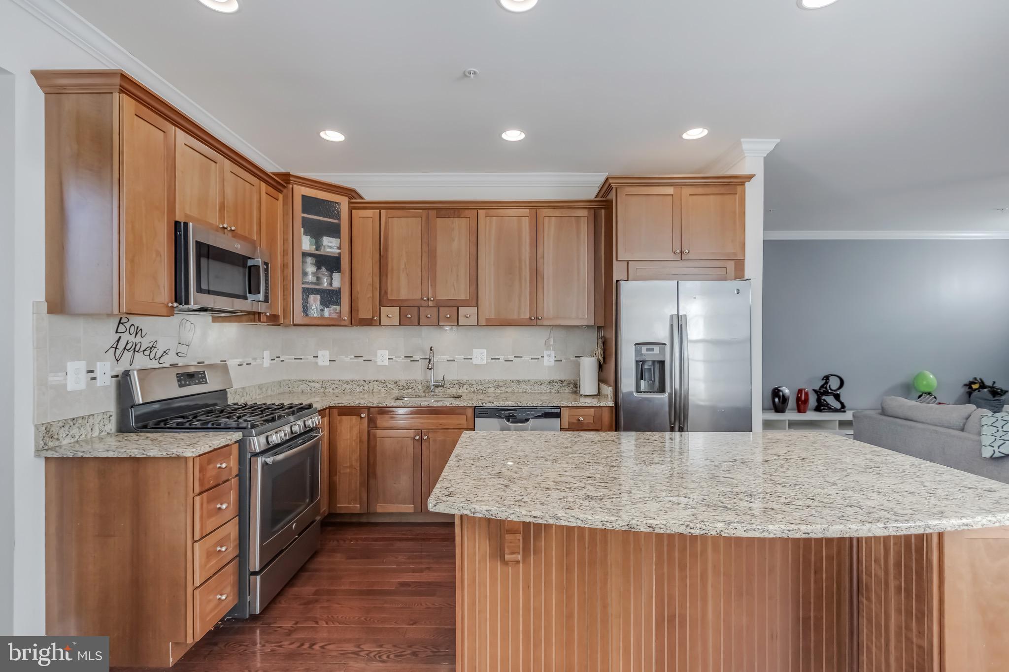 10211 Brandywine Road Clinton, MD 20735 - Photo 4 of 23 Gallery Image 4