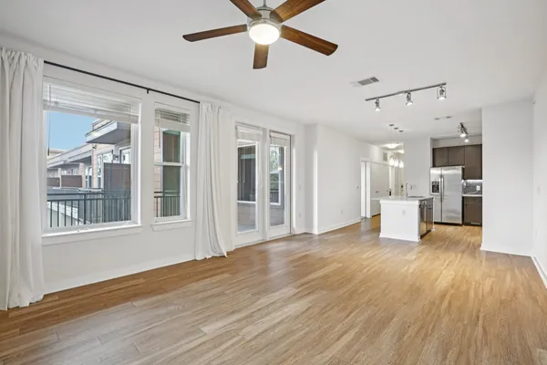 $599,900 | 1900 Barton Springs Road, Unit 5031, Austin, TX 78704