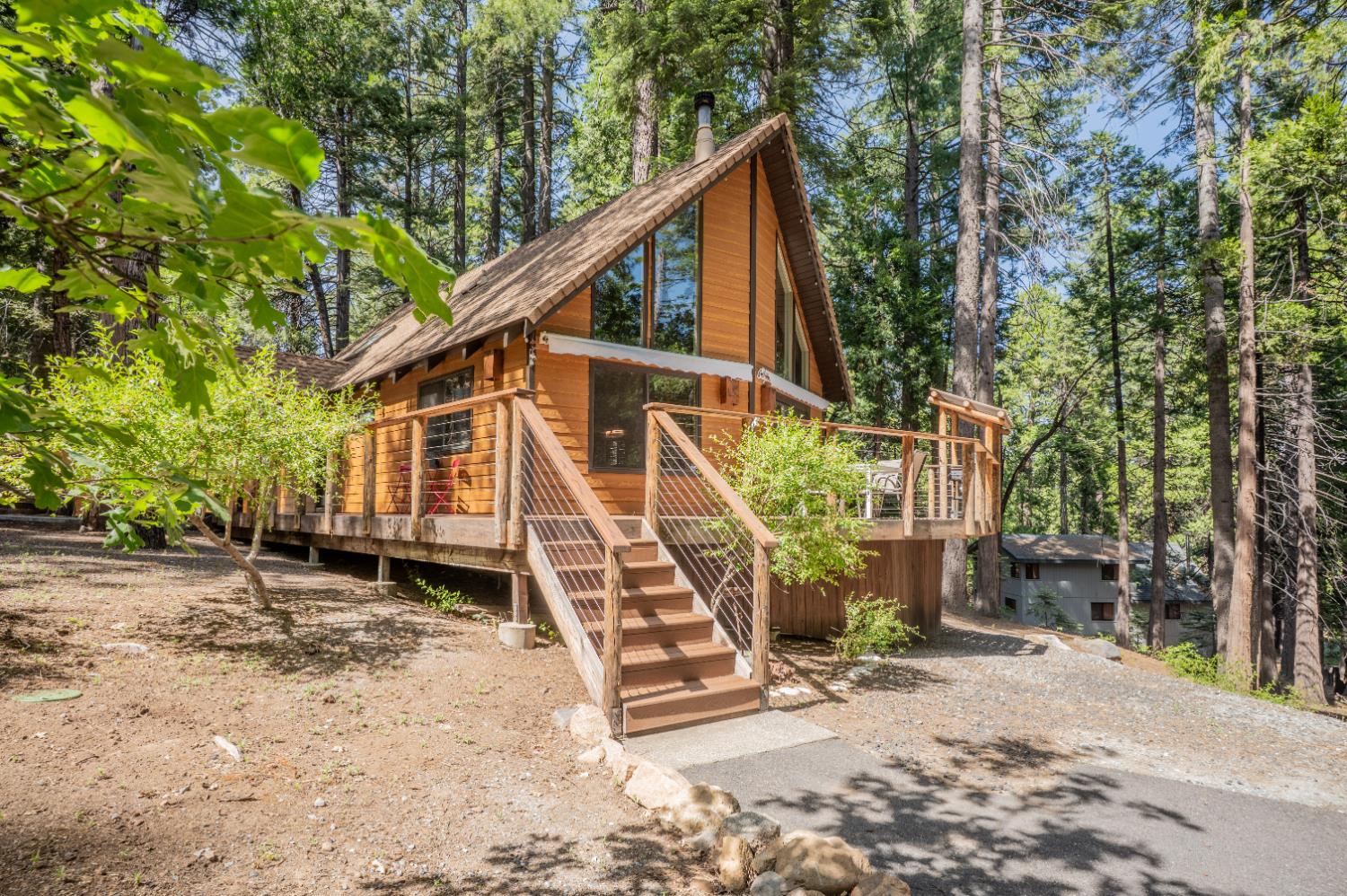 3918 Apache Road Dorrington, CA 95223 - Photo 1 of 55