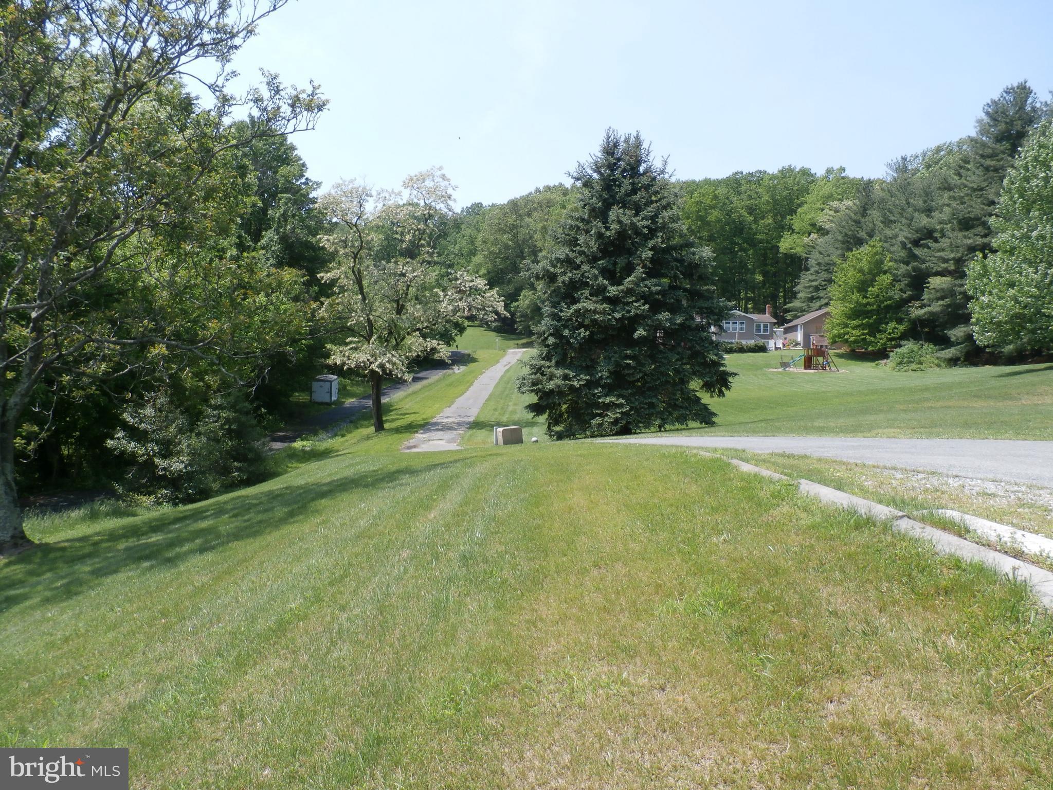 3107 Basford Road Frederick, MD 21703 - Photo 3 of 23 Lots of space!