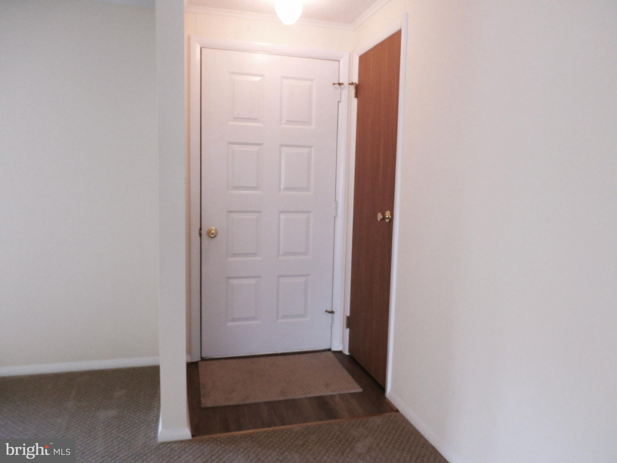 3107 Basford Road Frederick, MD 21703 - Photo 6 of 23 Foyer / Entry