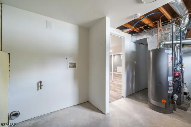 an empty room with closet