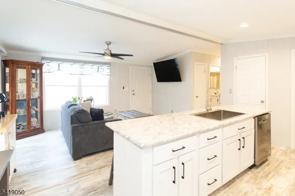 $215,000 | 4 Oakdale Village, Kendall Park, NJ 08824