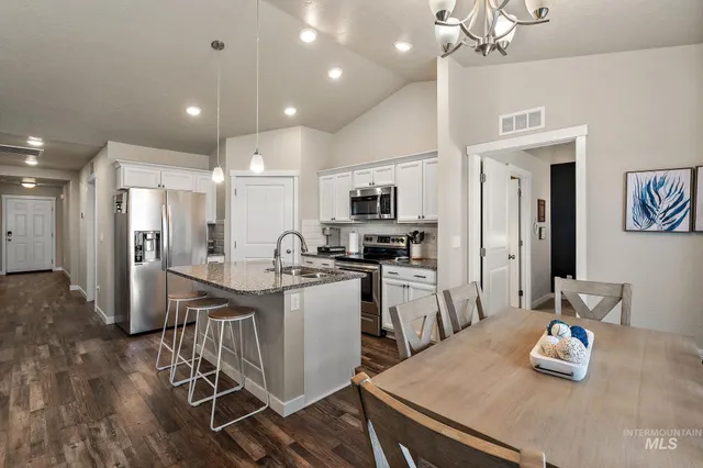 $430,000 | 7572 South Boysenberry Avenue, Boise, ID 83709