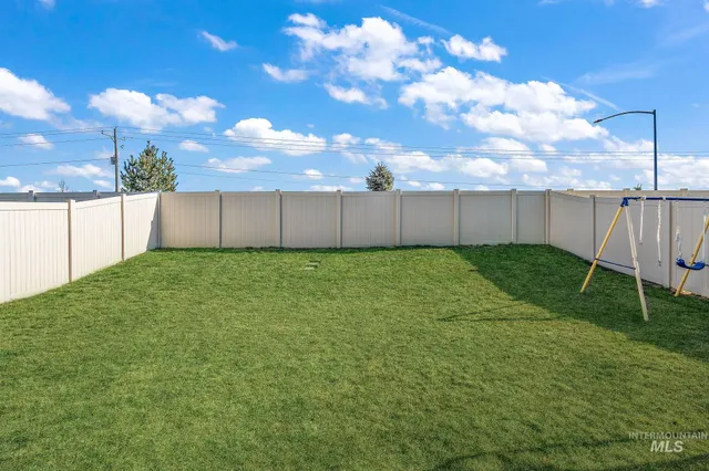 $430,000 | 7572 South Boysenberry Avenue, Boise, ID 83709