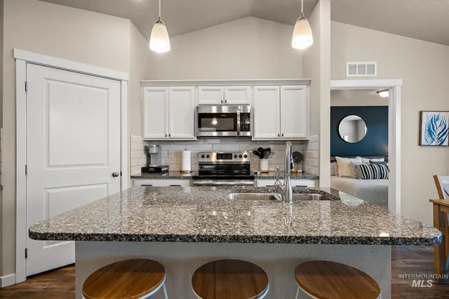 $430,000 | 7572 South Boysenberry Avenue, Boise, ID 83709