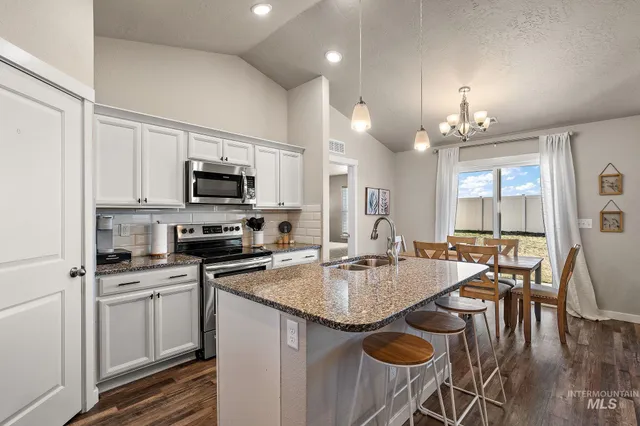 $430,000 | 7572 South Boysenberry Avenue, Boise, ID 83709