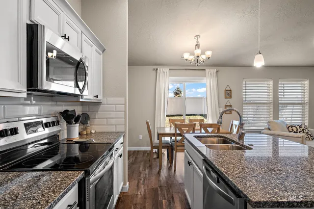 $430,000 | 7572 South Boysenberry Avenue, Boise, ID 83709