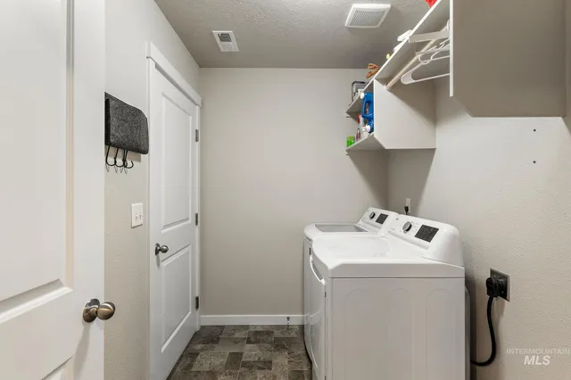 $430,000 | 7572 South Boysenberry Avenue, Boise, ID 83709