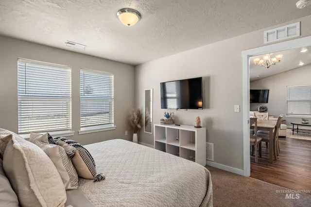 $430,000 | 7572 South Boysenberry Avenue, Boise, ID 83709