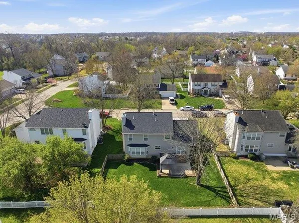 $450,000 | 352 Beckley Place, St. Charles, MO 63304