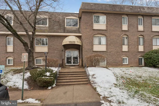$155,000 | 11909 Tarragon Road, Unit D, Reisterstown, MD 21136