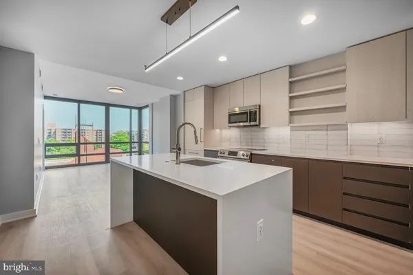 $3,650 | 950 3rd Street Northwest, Unit 402, Washington, DC 20001