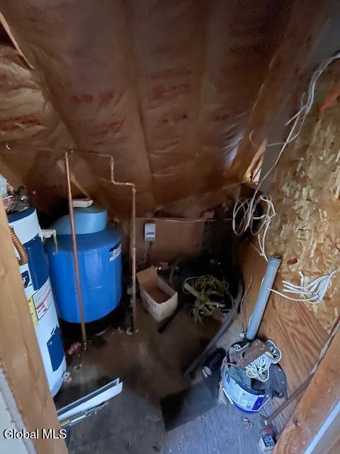 1884 Goodnow Flow Road Newcomb, NY 12852 - Photo 18 of 23 Presure Tank