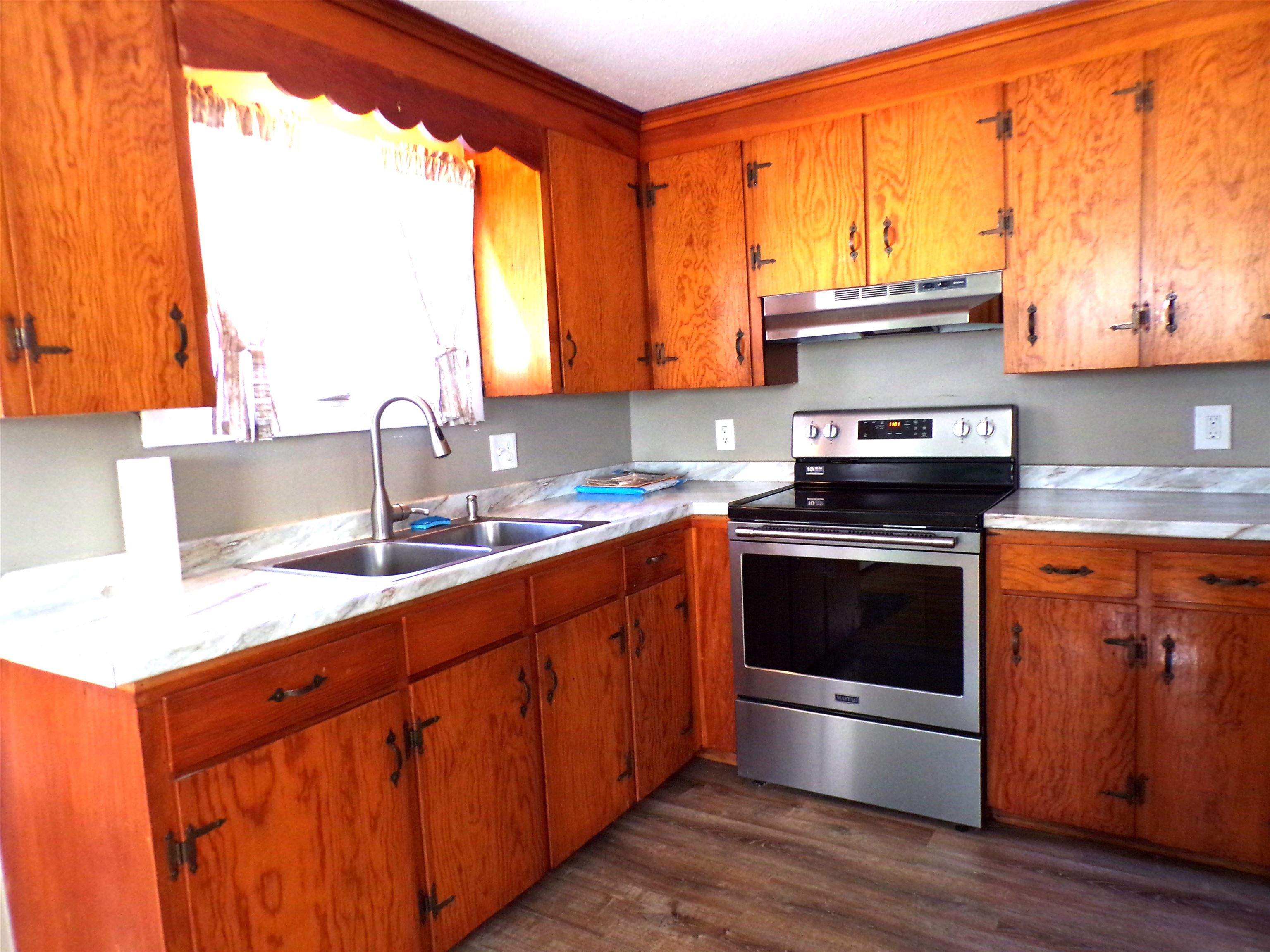 122 New Chester Road Hill, NH 03243 - Photo 8 of 27 Gallery Image 8