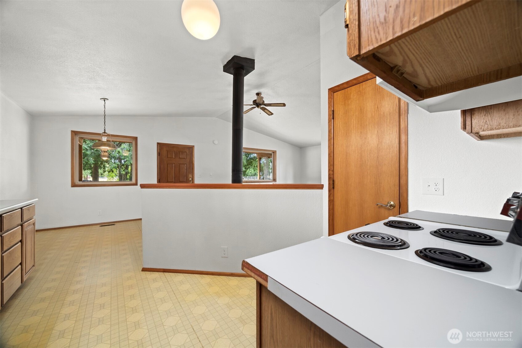 7442 Woodland Road Ferndale, WA 98248 - Photo 13 of 38