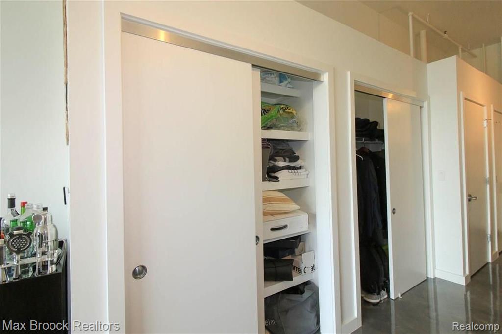 211 East 9 Mile Road, Unit 207 Ferndale, MI 48220 - Photo 23 of 30